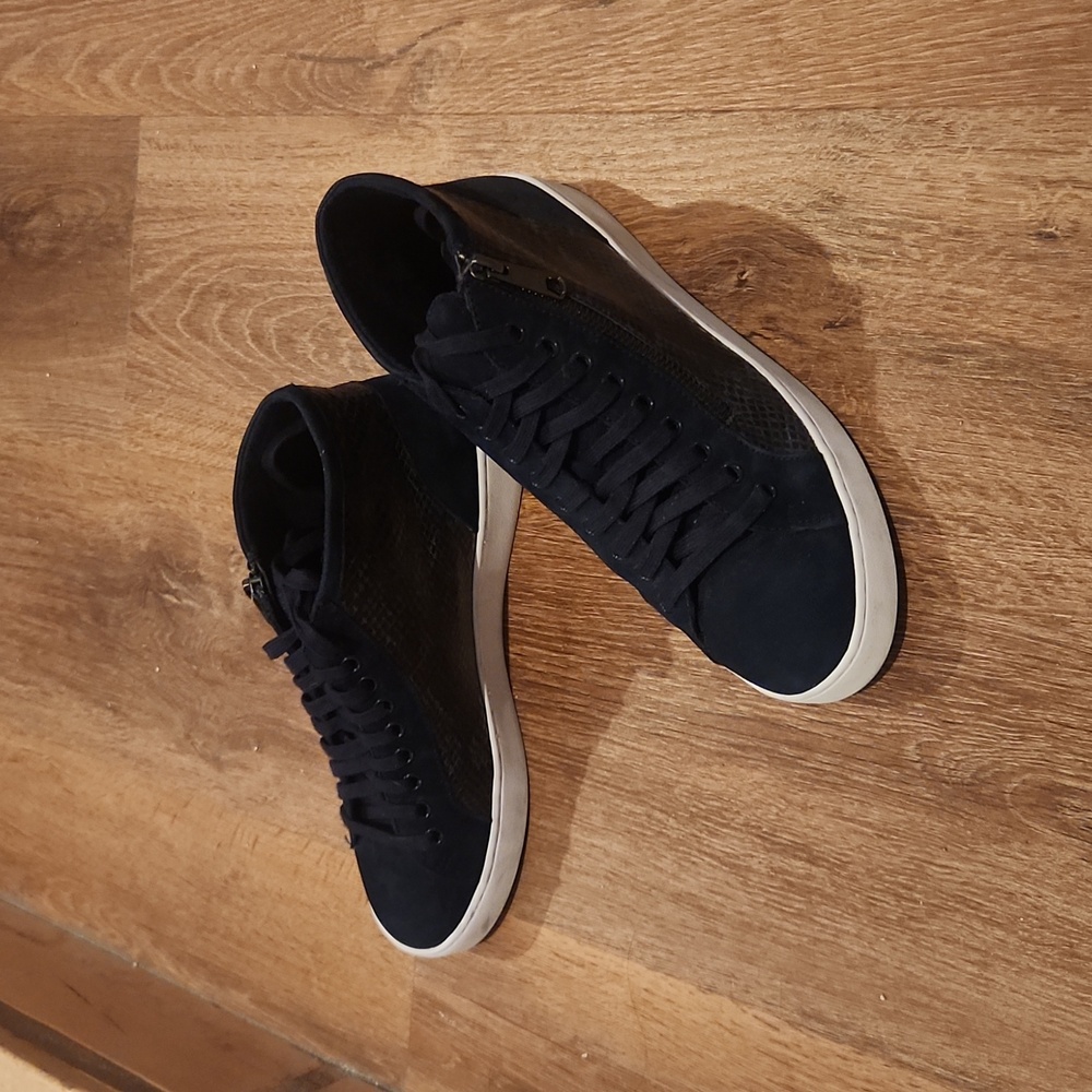 Vionic High-Top Leather Sneaker, Blue